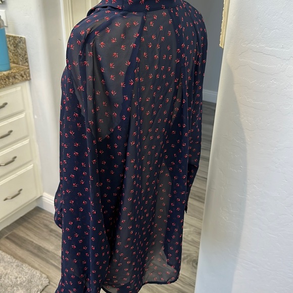 Sheer Lightweight Blouse with V Neck (snap close) long sleeves Navy - Picture 7 of 8